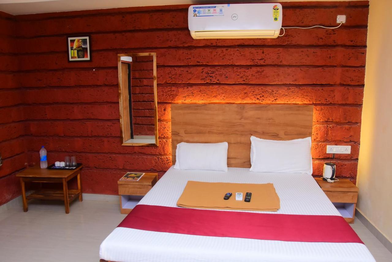 Salt Water Resort Dāpoli Esterno foto