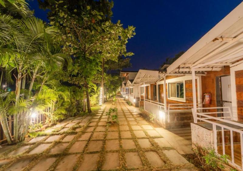 Salt Water Resort Dāpoli Esterno foto